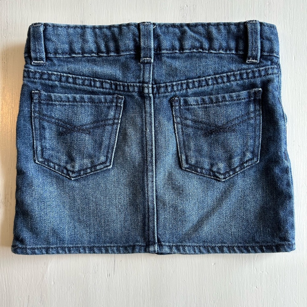 GAP Classic Denim Skirt‎ - Picture 2 of 4